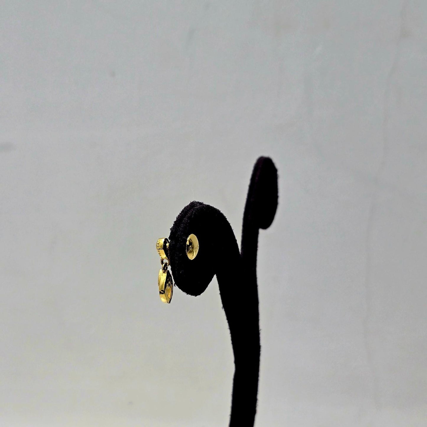 Golden Petal Drops