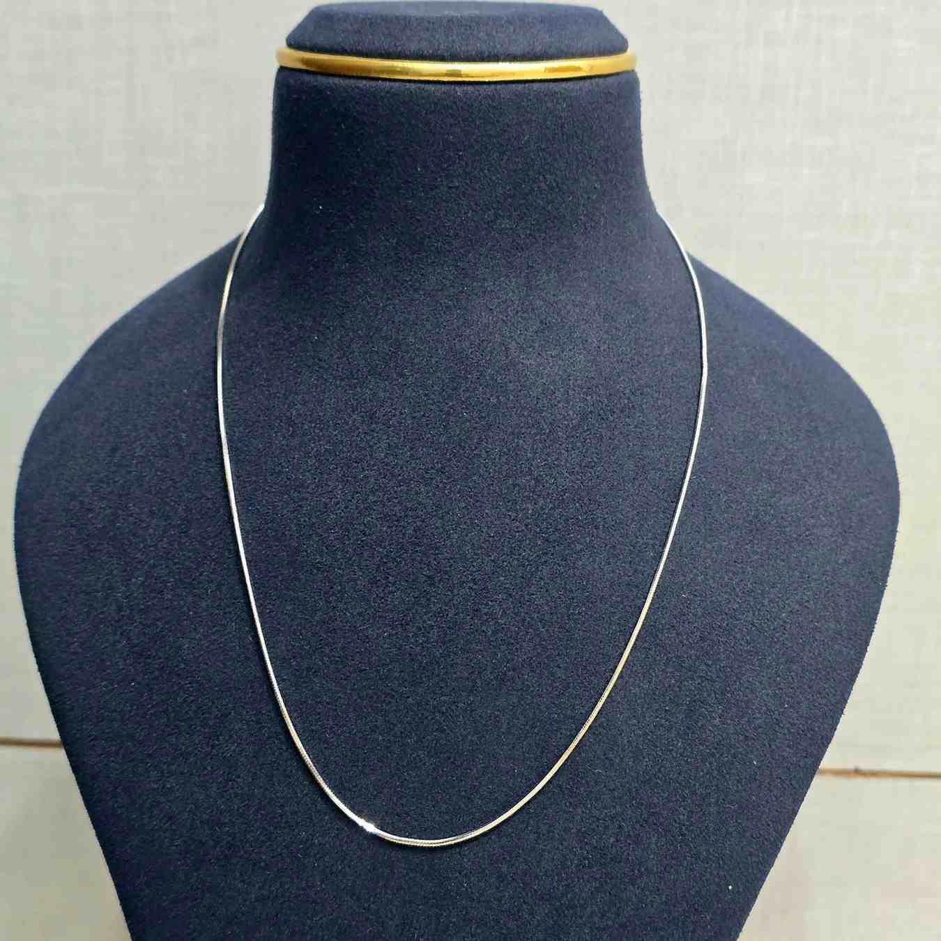 Soft Glow Chain