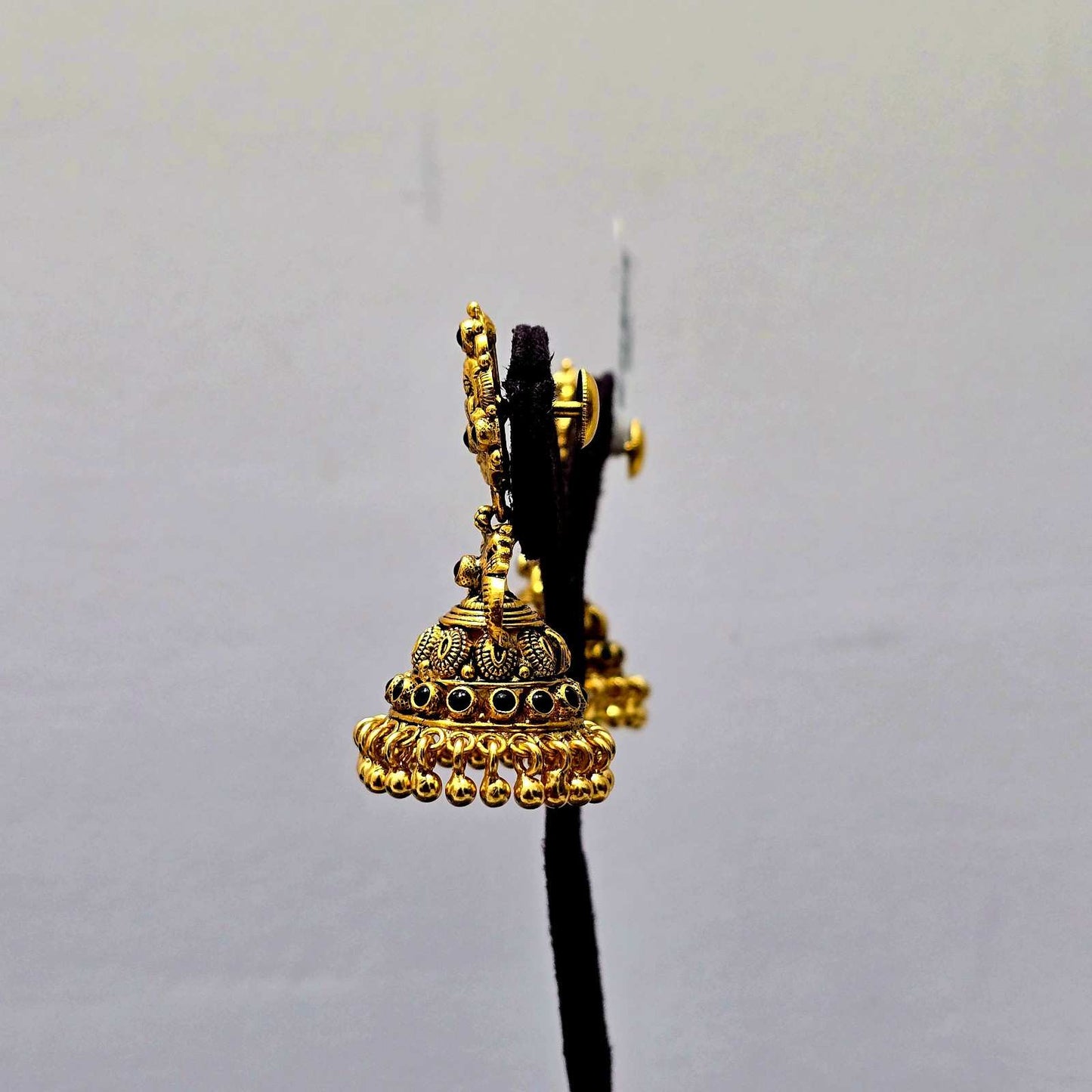 Sriya Jhumkas