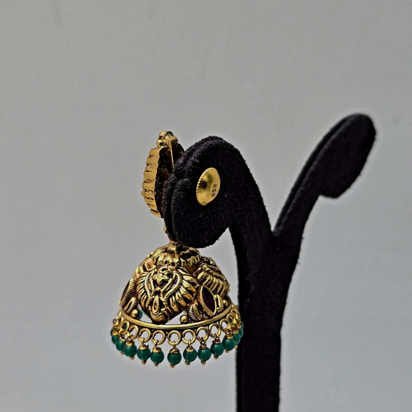 Vanashree Jhumka