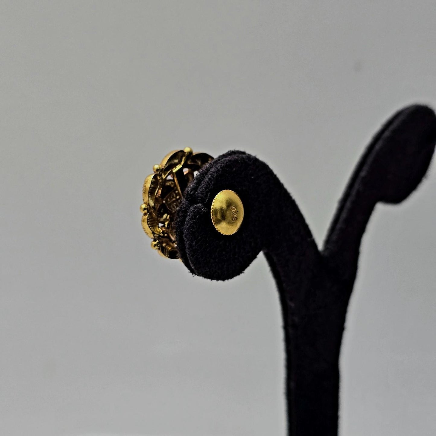 Navamani Studs