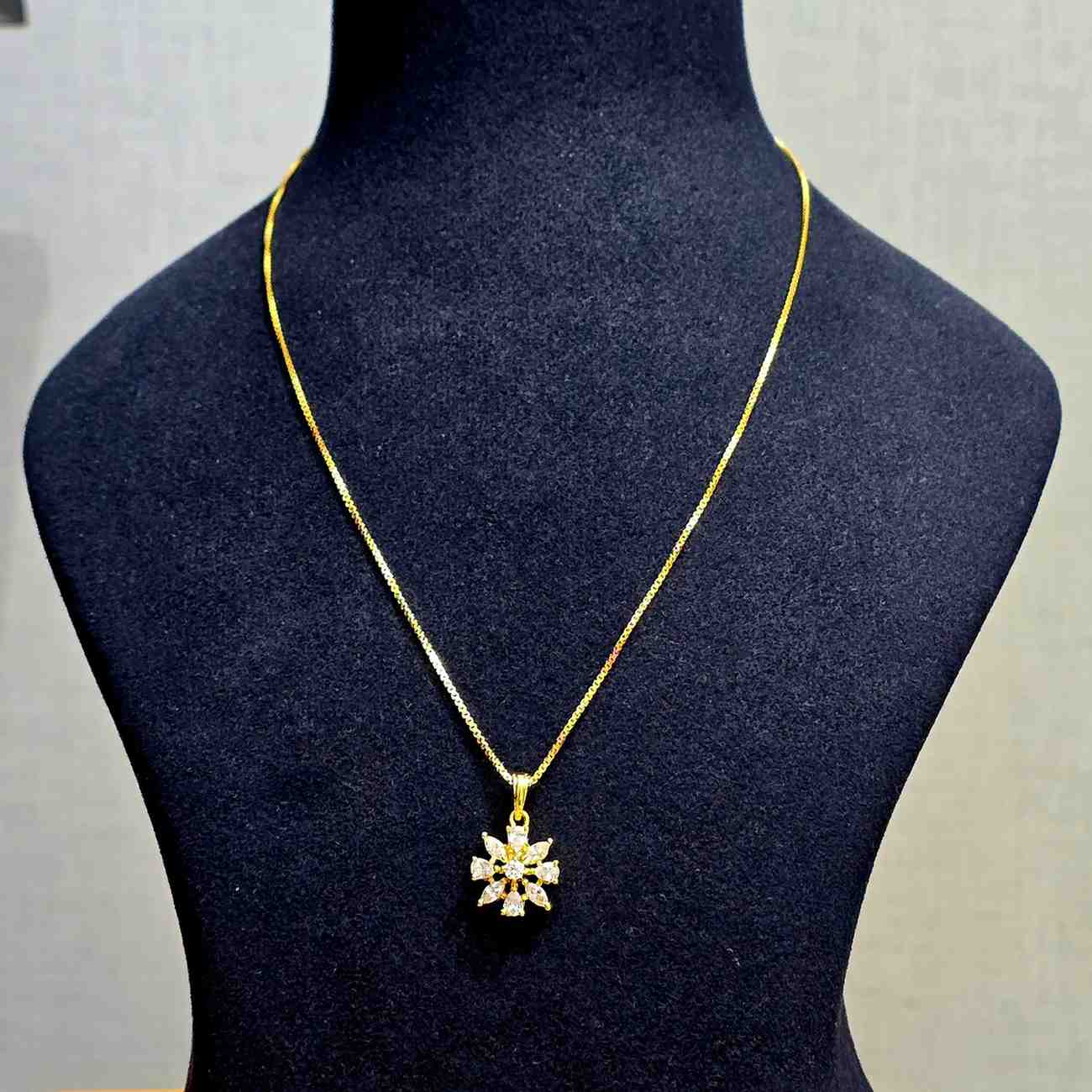 Radiance Floral Chain