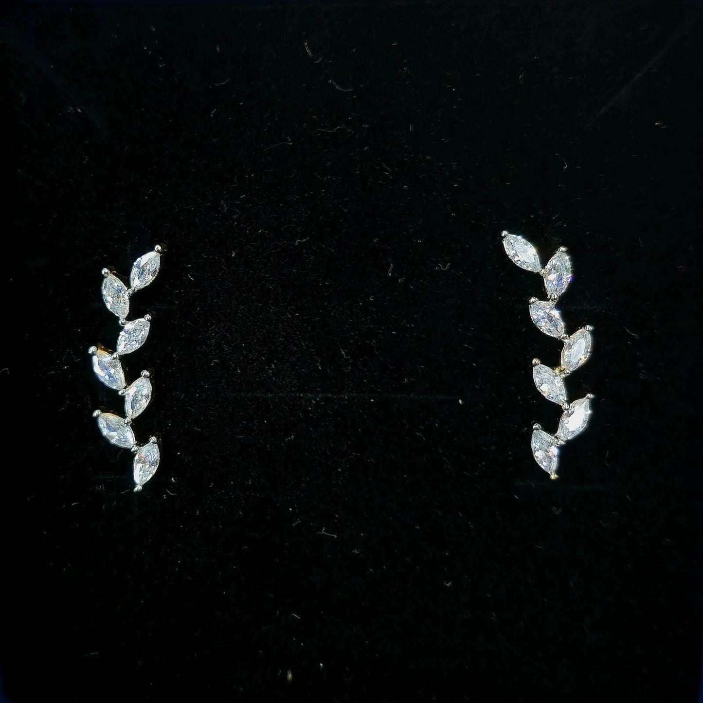 Zig Zag Leaf Earcuffs - Mayuri Silver House