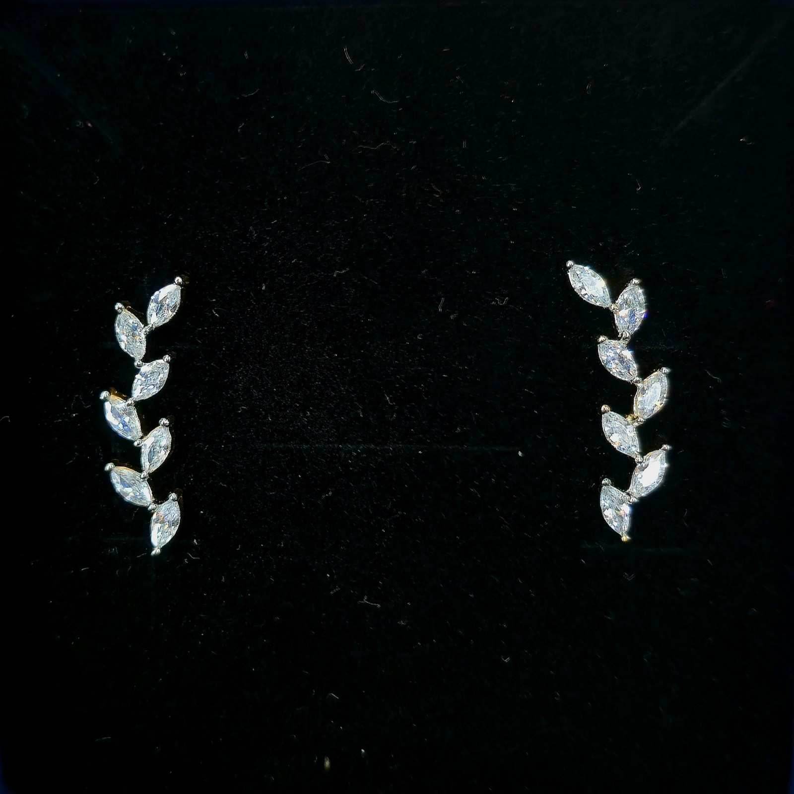 Zig Zag Leaf Earcuffs - Mayuri Silver House