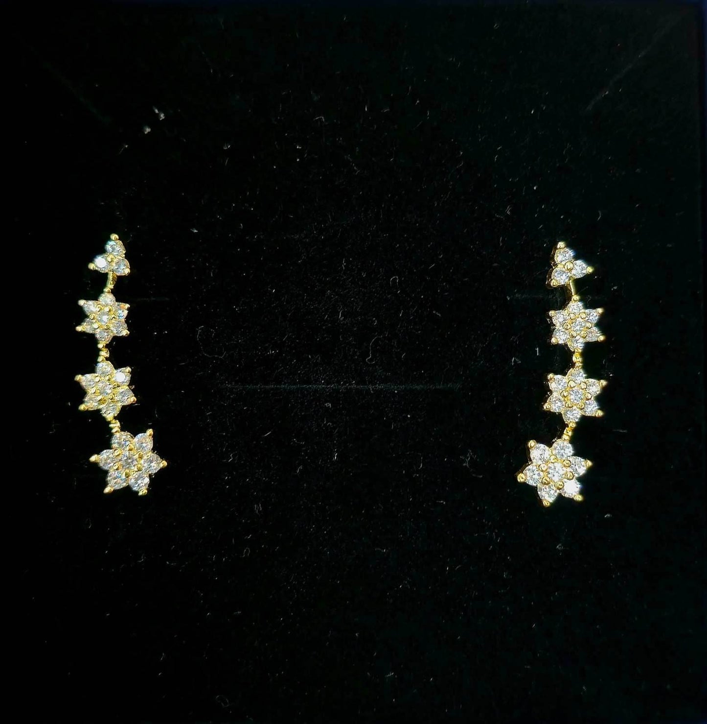 Quadra Flowers Earcuffs - Mayuri Silver House