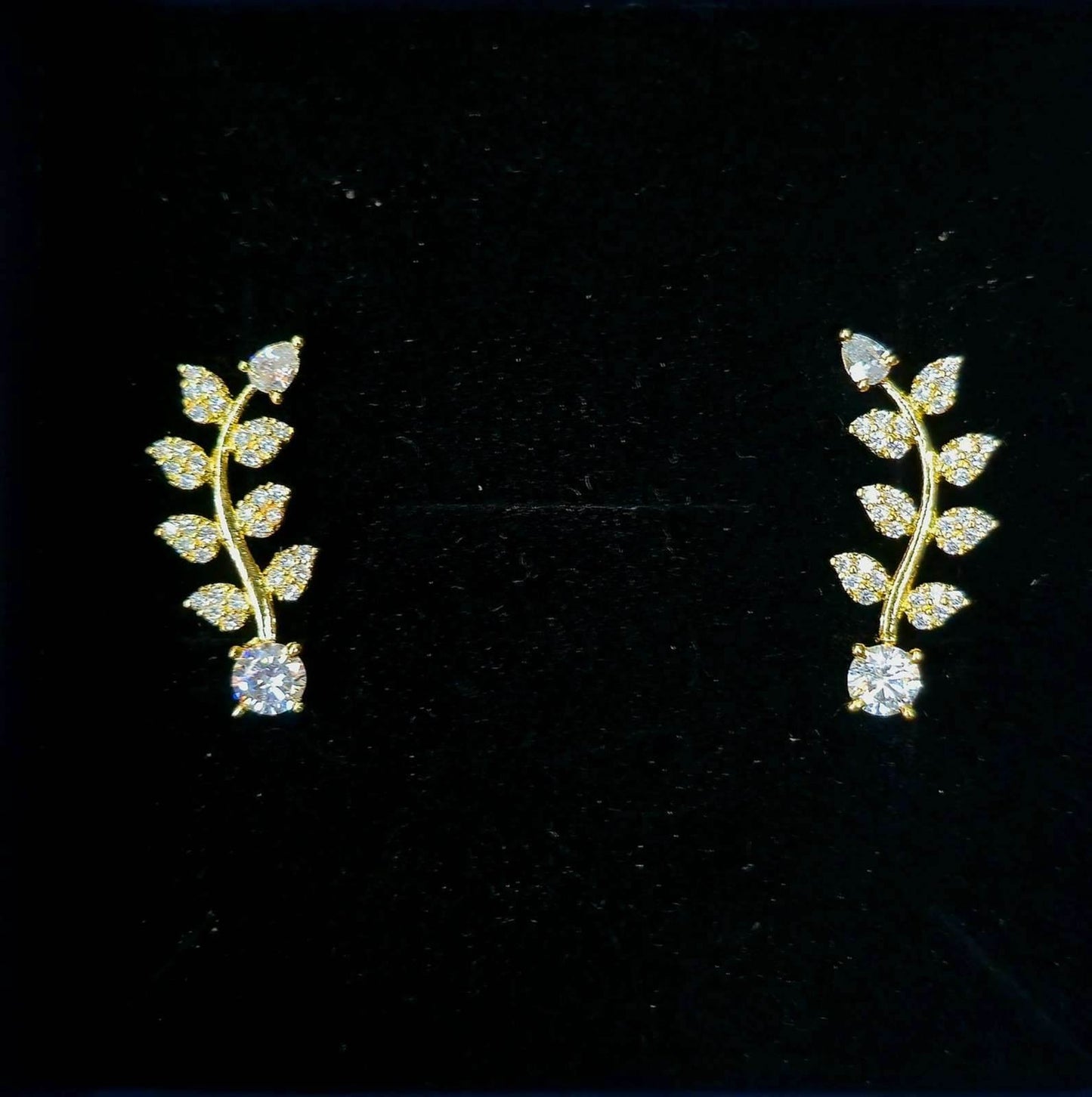 Everleaf Loop Earcuffs - Mayuri Silver House