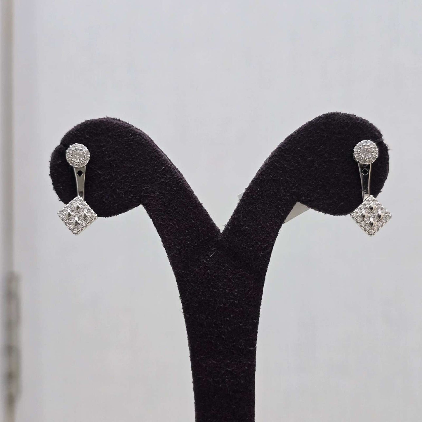 Quadrant Studs