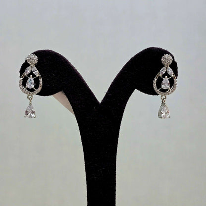 Queen’s Tear Earrings