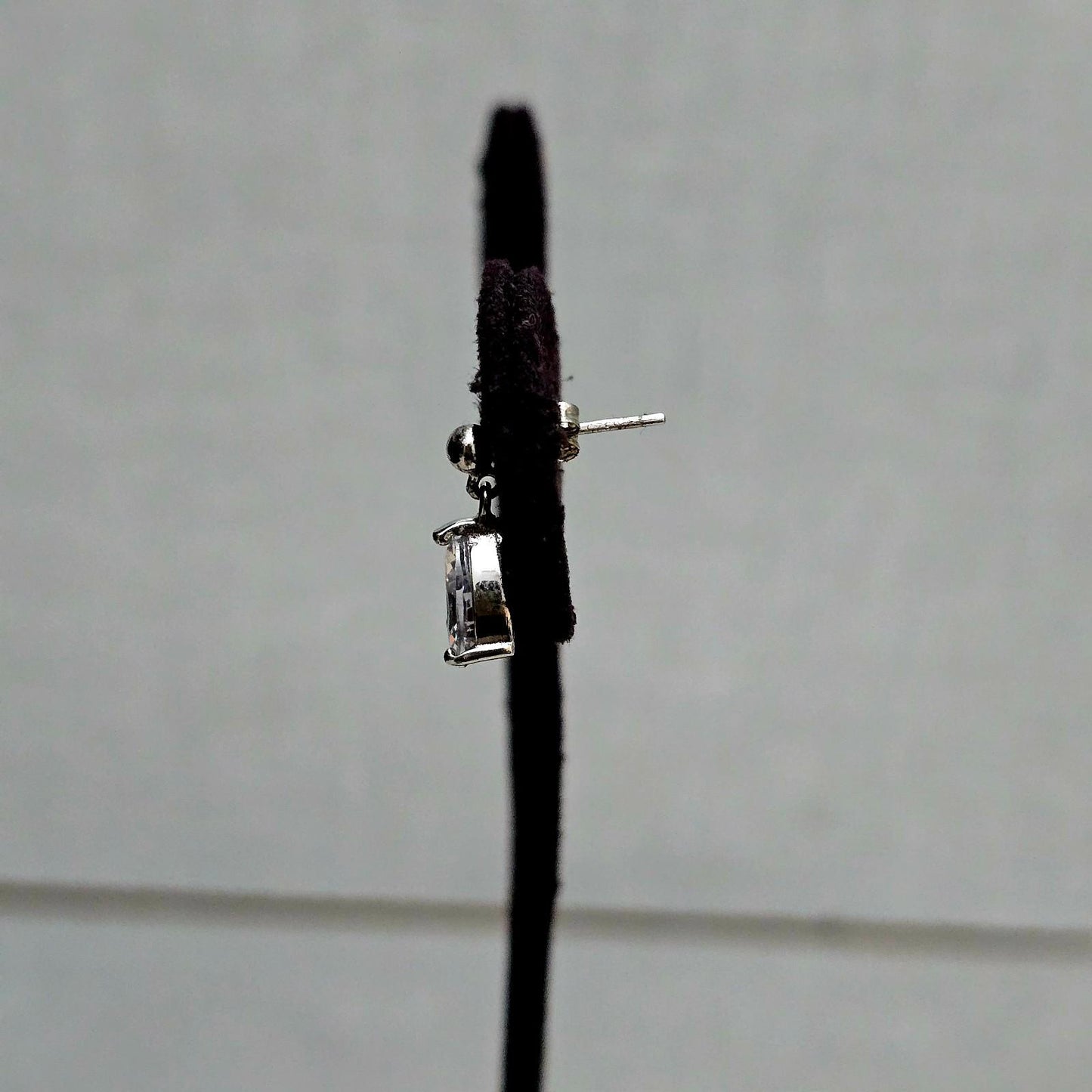 Brilliant Solitaire Drops