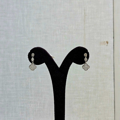Ivory Clover Drops