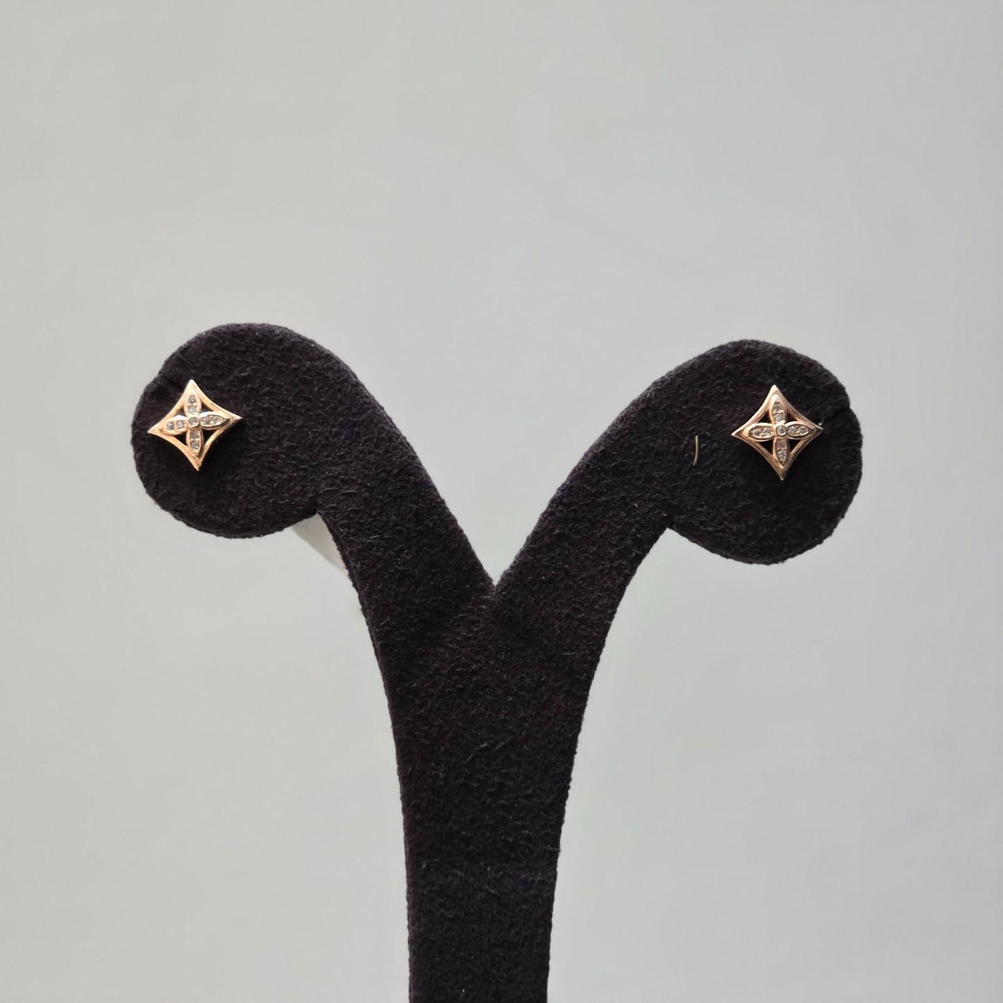 Golden Nova Studs