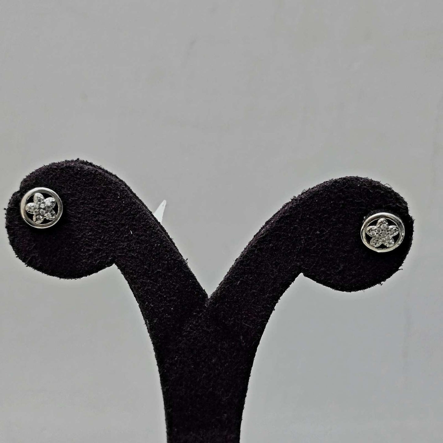 Suman Bloom Studs