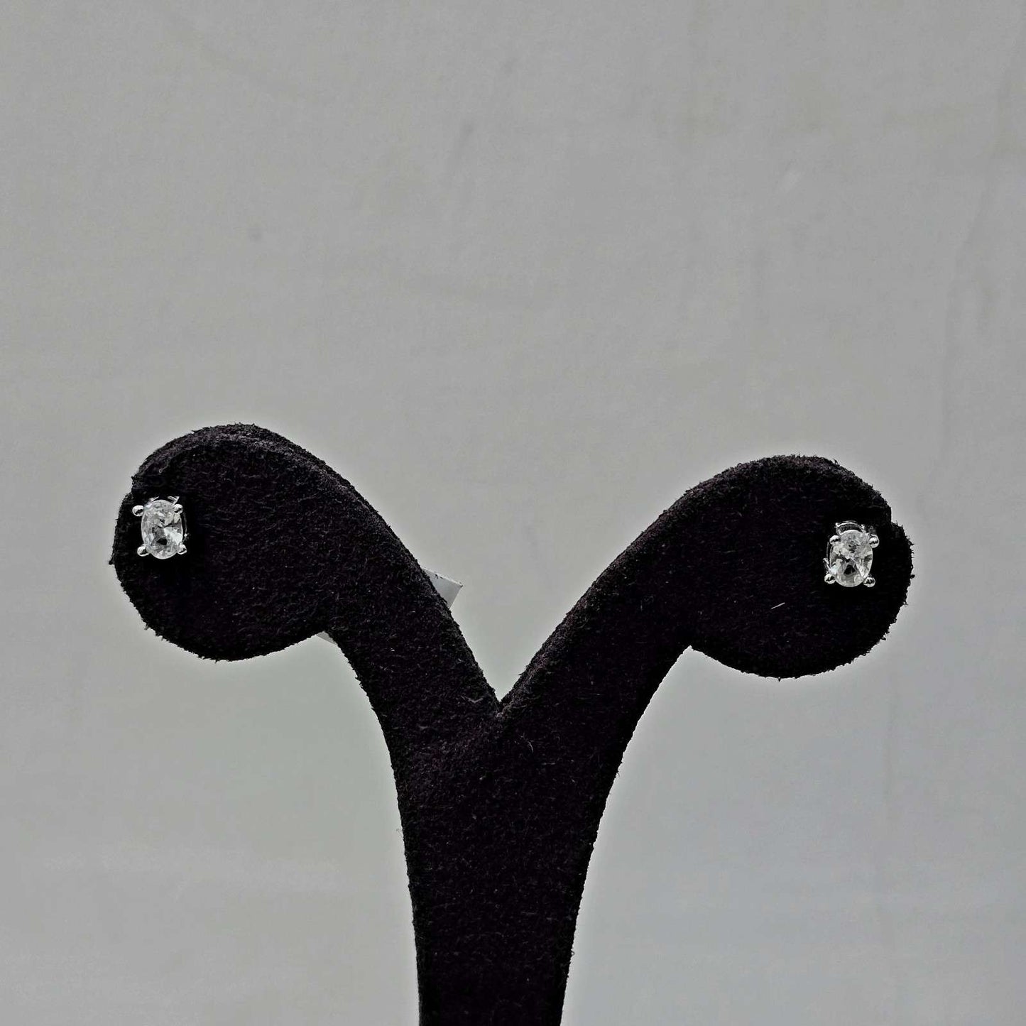 Mayuri Aura Studs