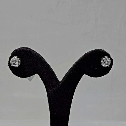 Lumi Solitaire Studs