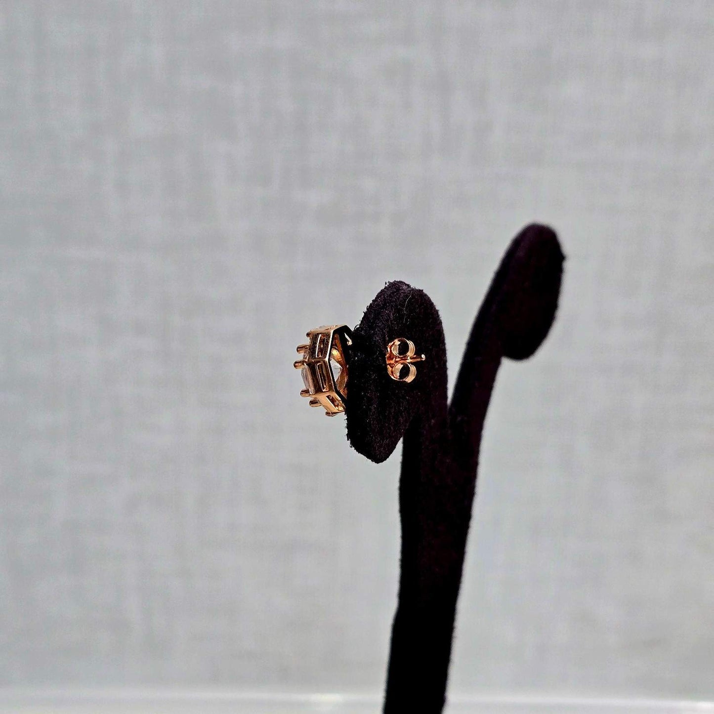 Royal Solitaire Studs