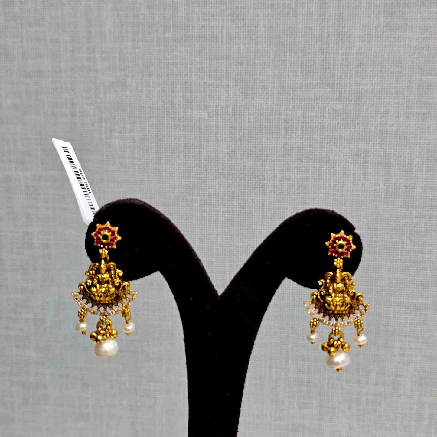 Pearl Devi Radiance Pendant