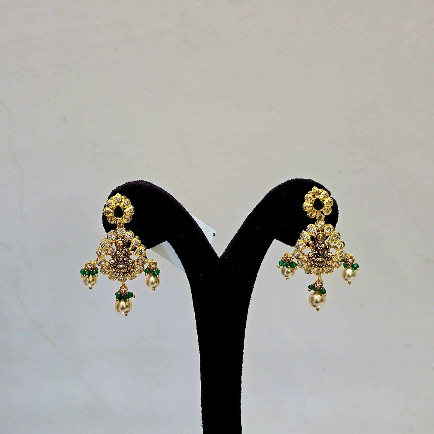 Sri Vaibhavi Necklace
