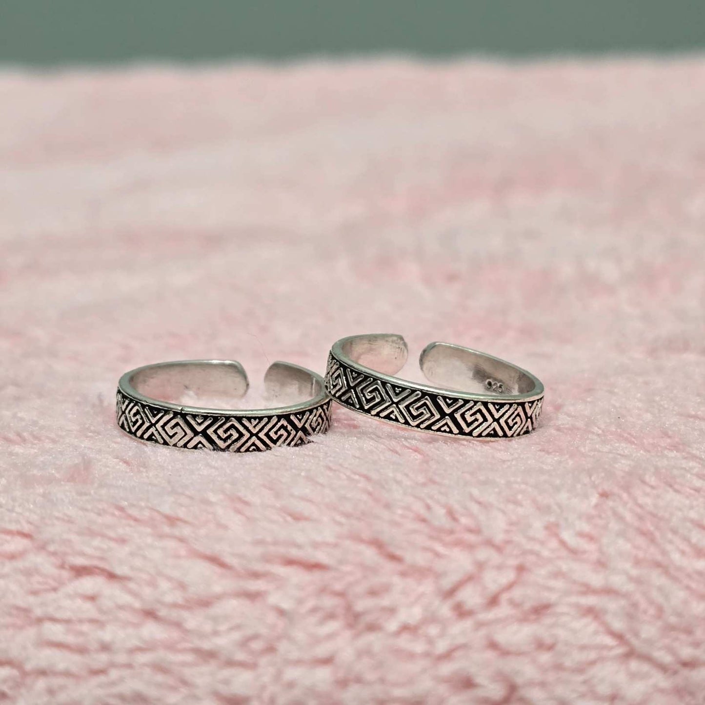 Sampradaya Toe Ring