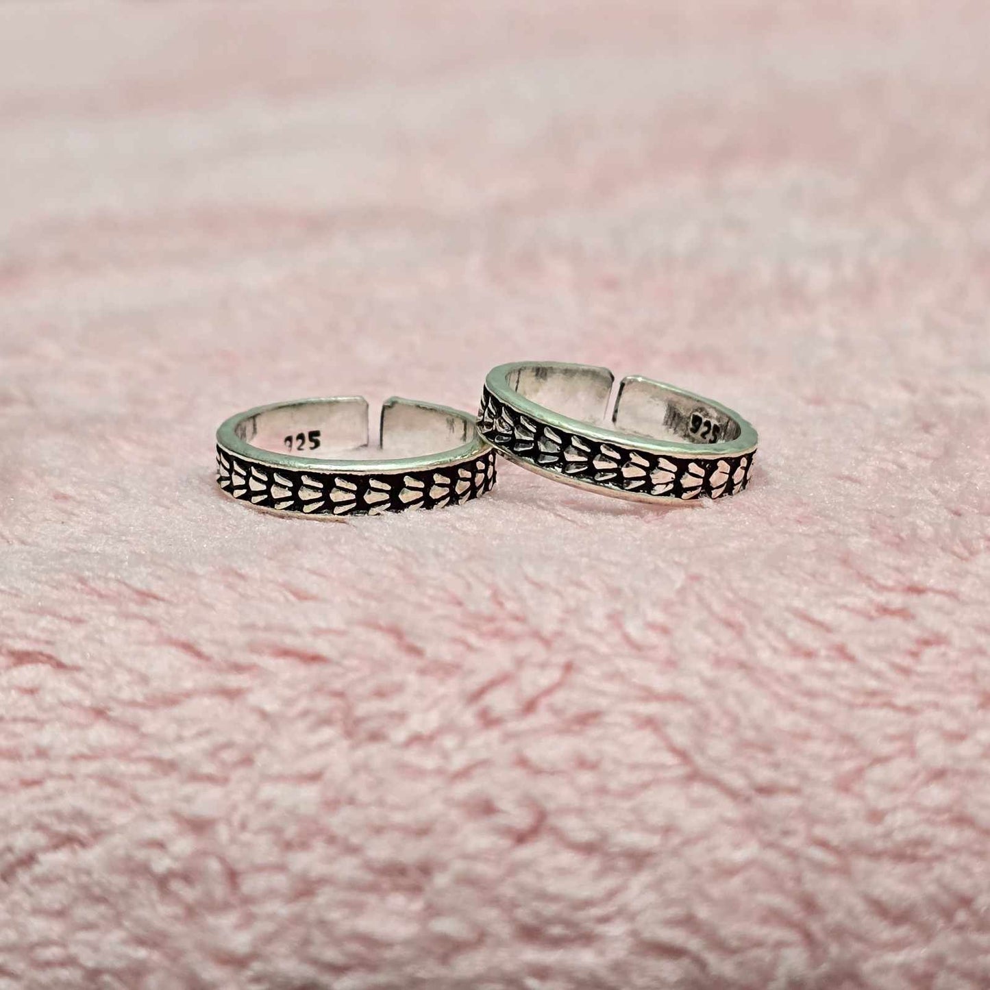 Leafline Toe Ring