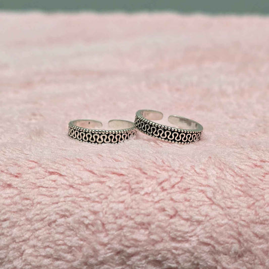 Oxidised Grace Toe Ring
