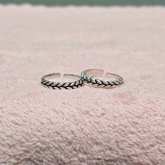 Prakriti Leaf Toe Ring