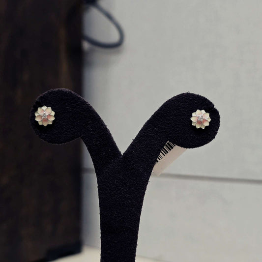 Tiny Daisy Studs