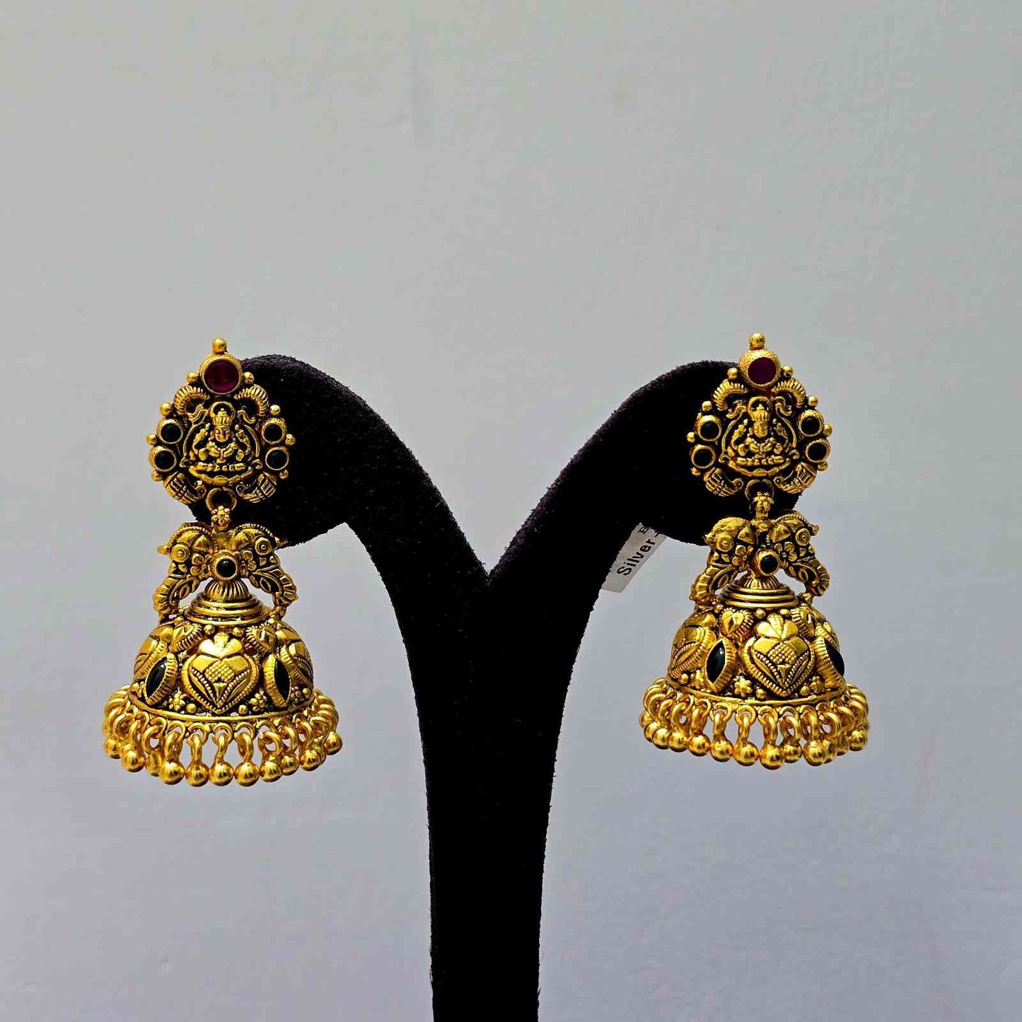 Bhavani Swarna Jhumkas