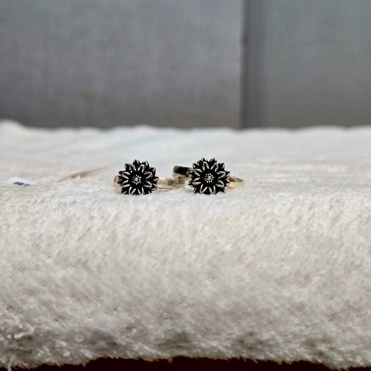 Vasanti Flower Toe Ring