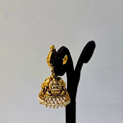 Tejomayi Jhumkas