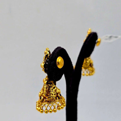 Nidhula Jhumkas
