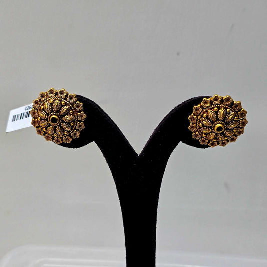 Kusuma Studs