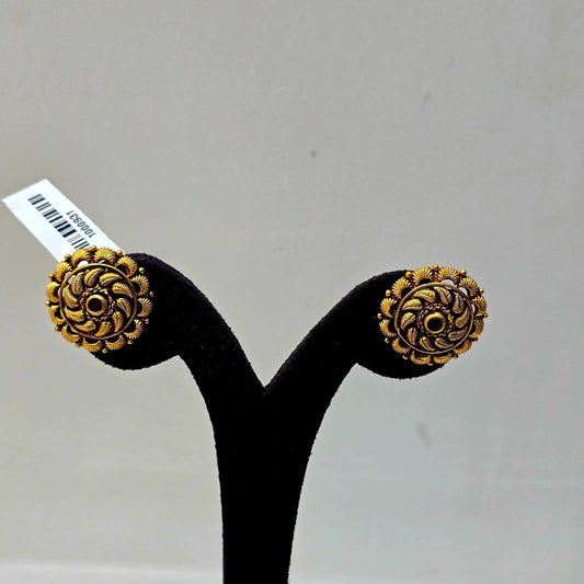 Hiranya  Studs