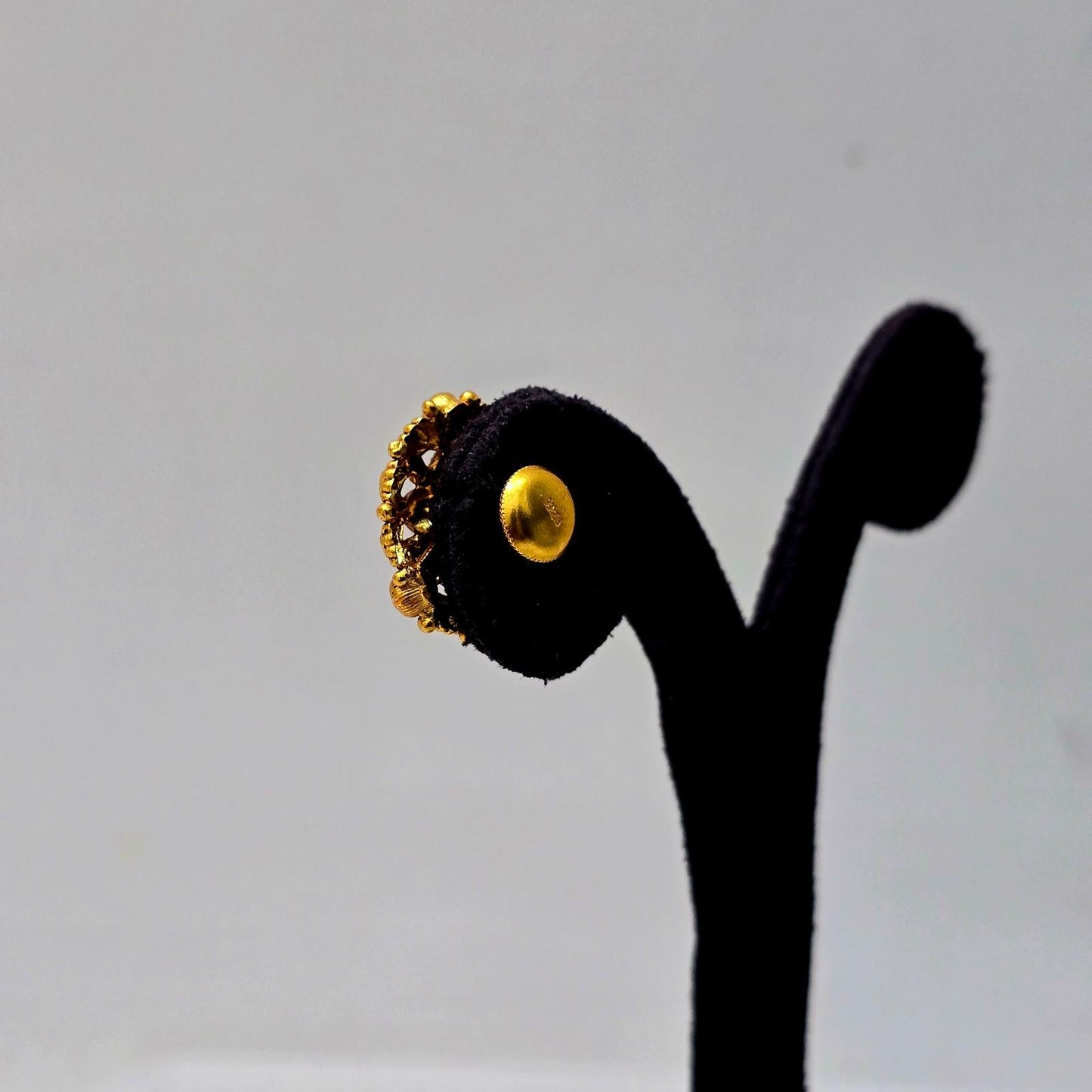 Sudarshana  Studs