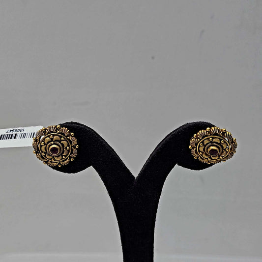 Ratnika Studs