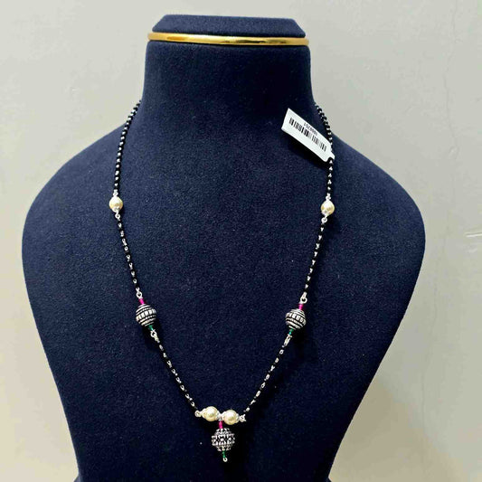 Saanvi Black Beads