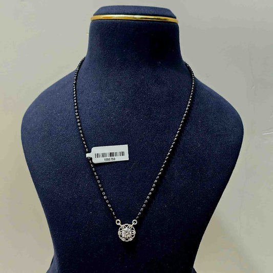 Esha Solitaire Chain