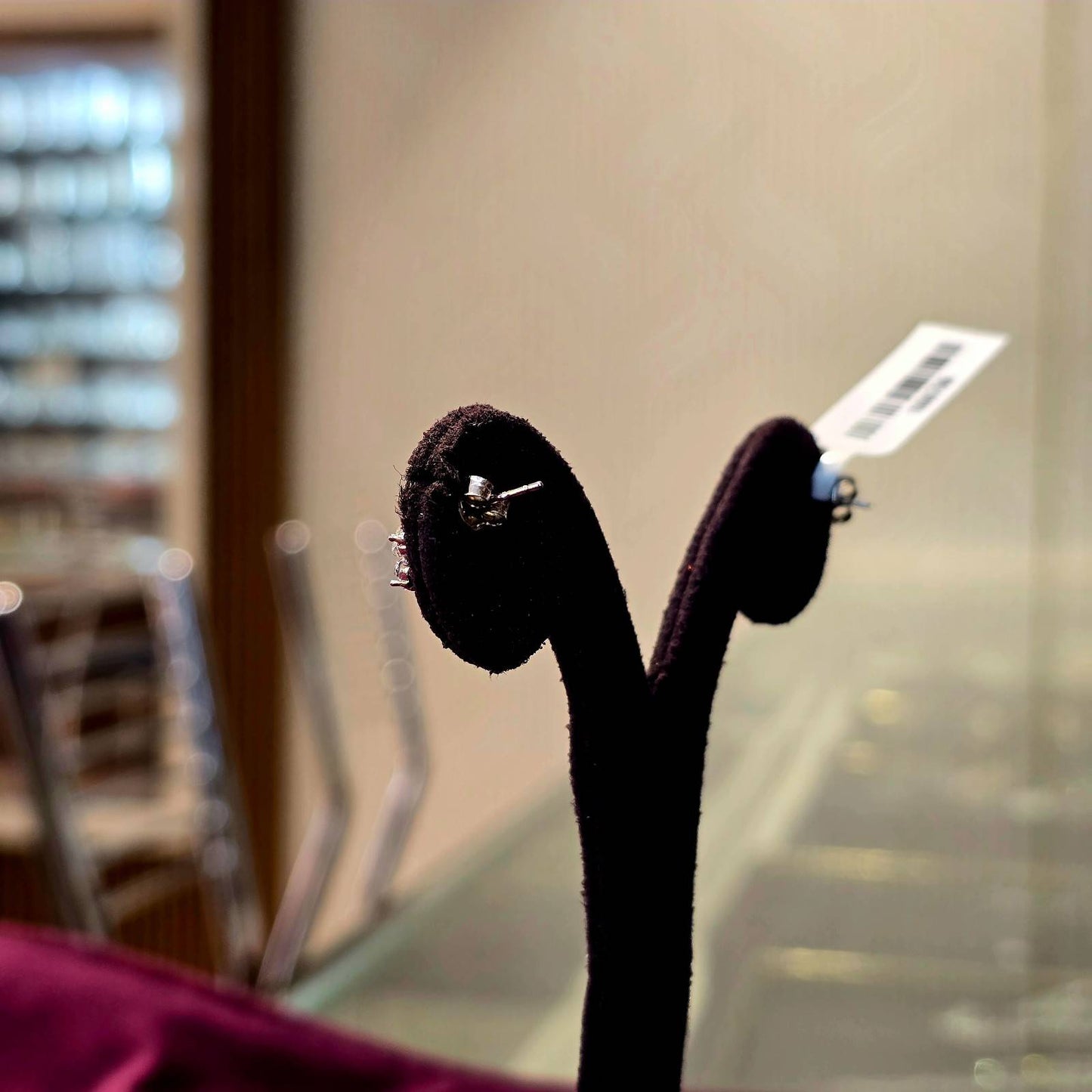 Anaya Studs