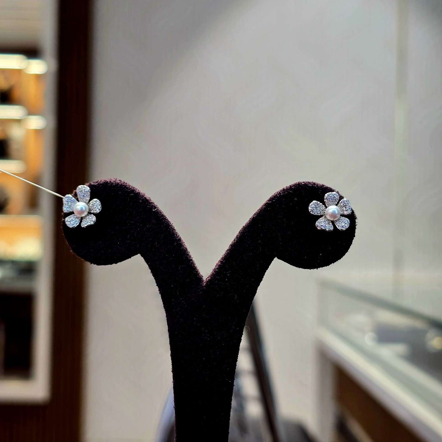Meera Pearl Studs