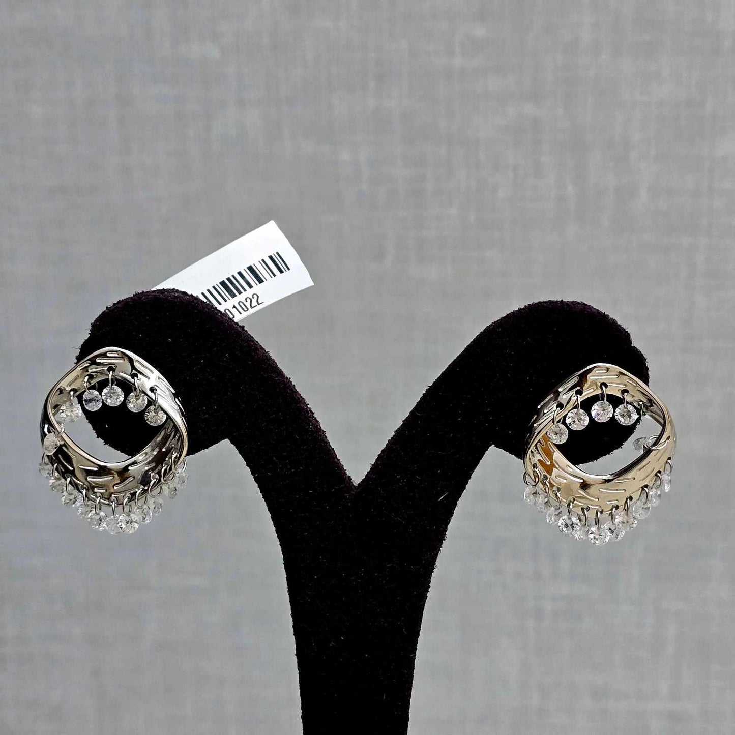 Chandrika Hoops