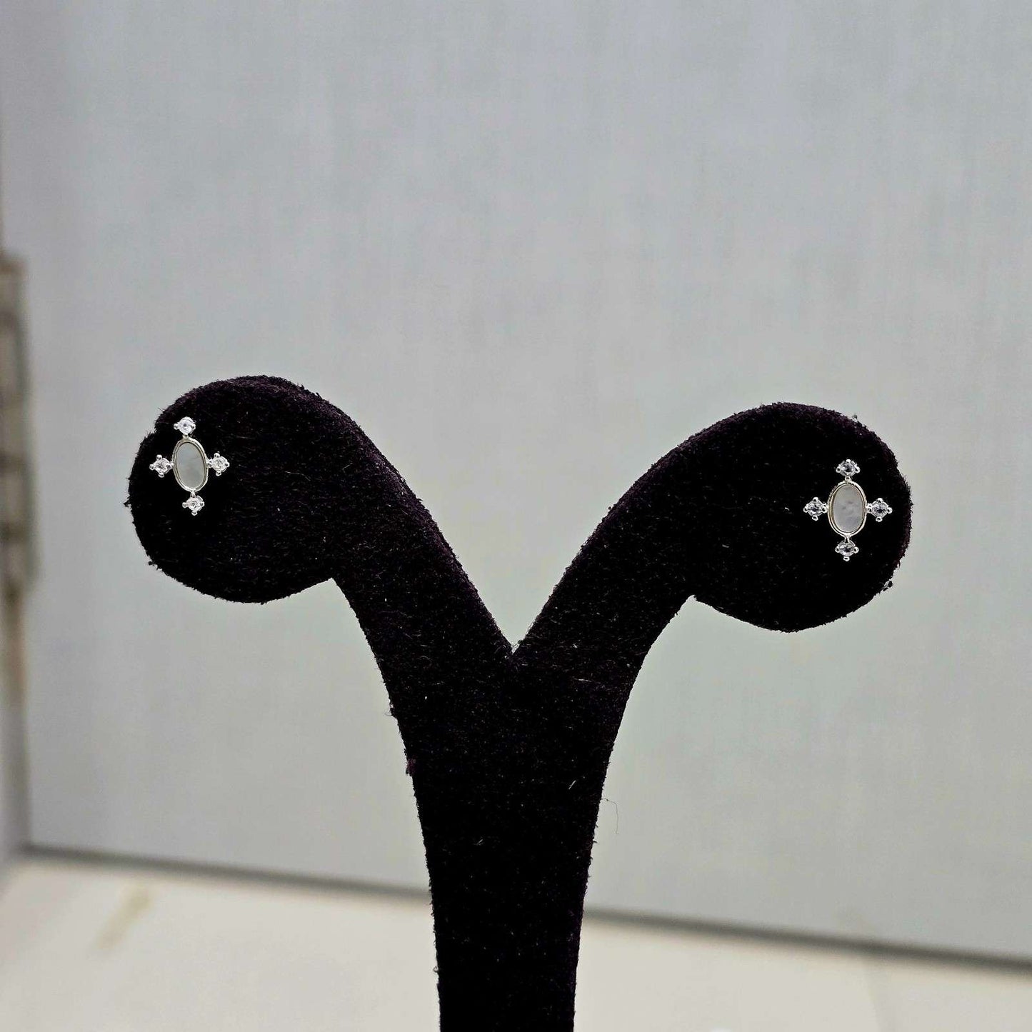 Sukanya Studs
