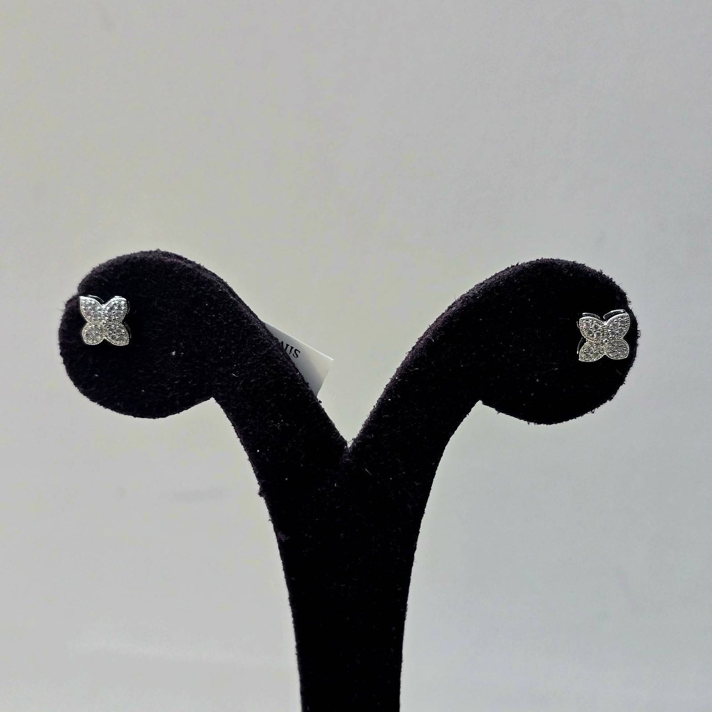 Wing Studs