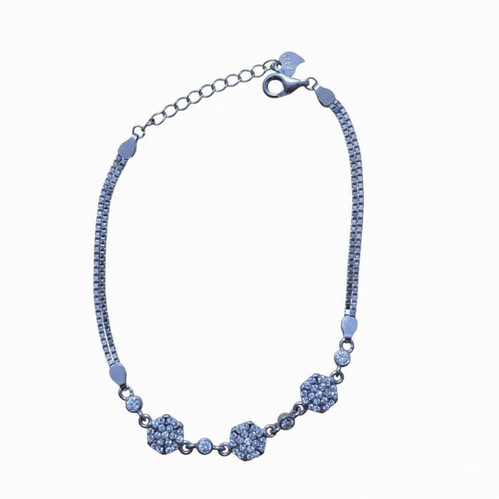 Glimmer Cluster Bracelet