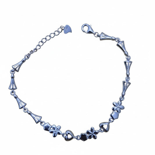 Tiny Bloom Bracelet