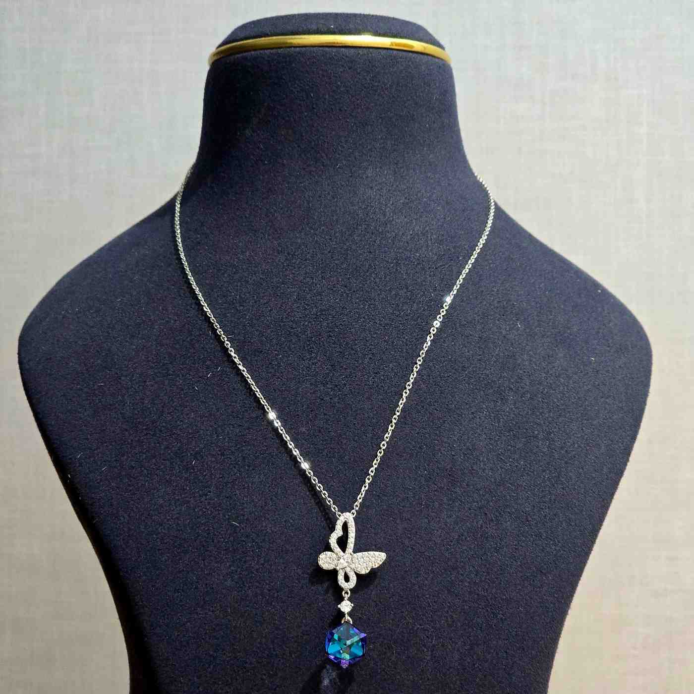 Azure Infinity Drop Chain