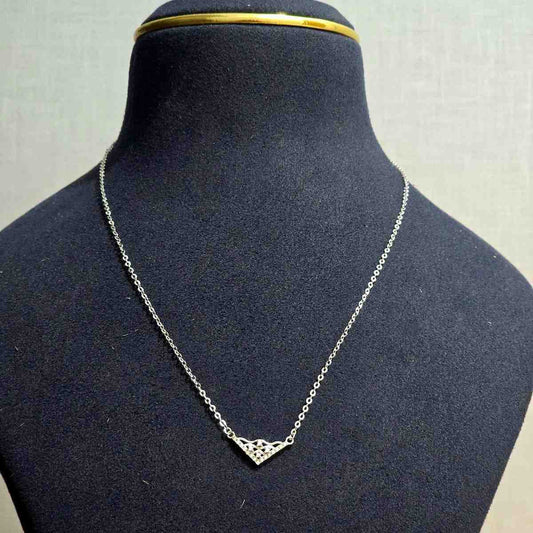 V-Grace Pendant Chain