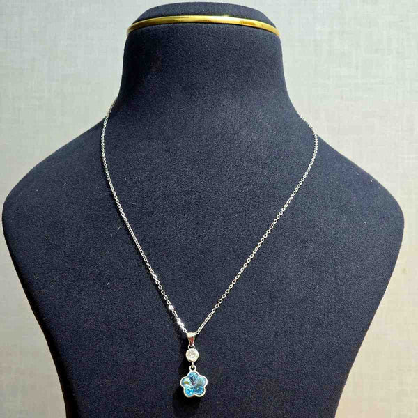 Sky Bloom Pendant Chain