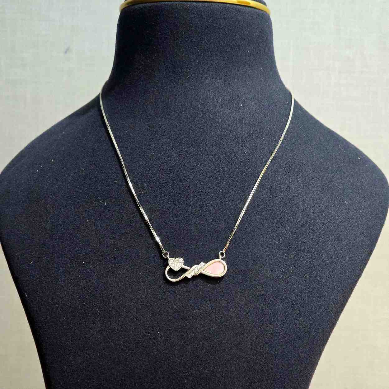 Blush Love Infinity Chain