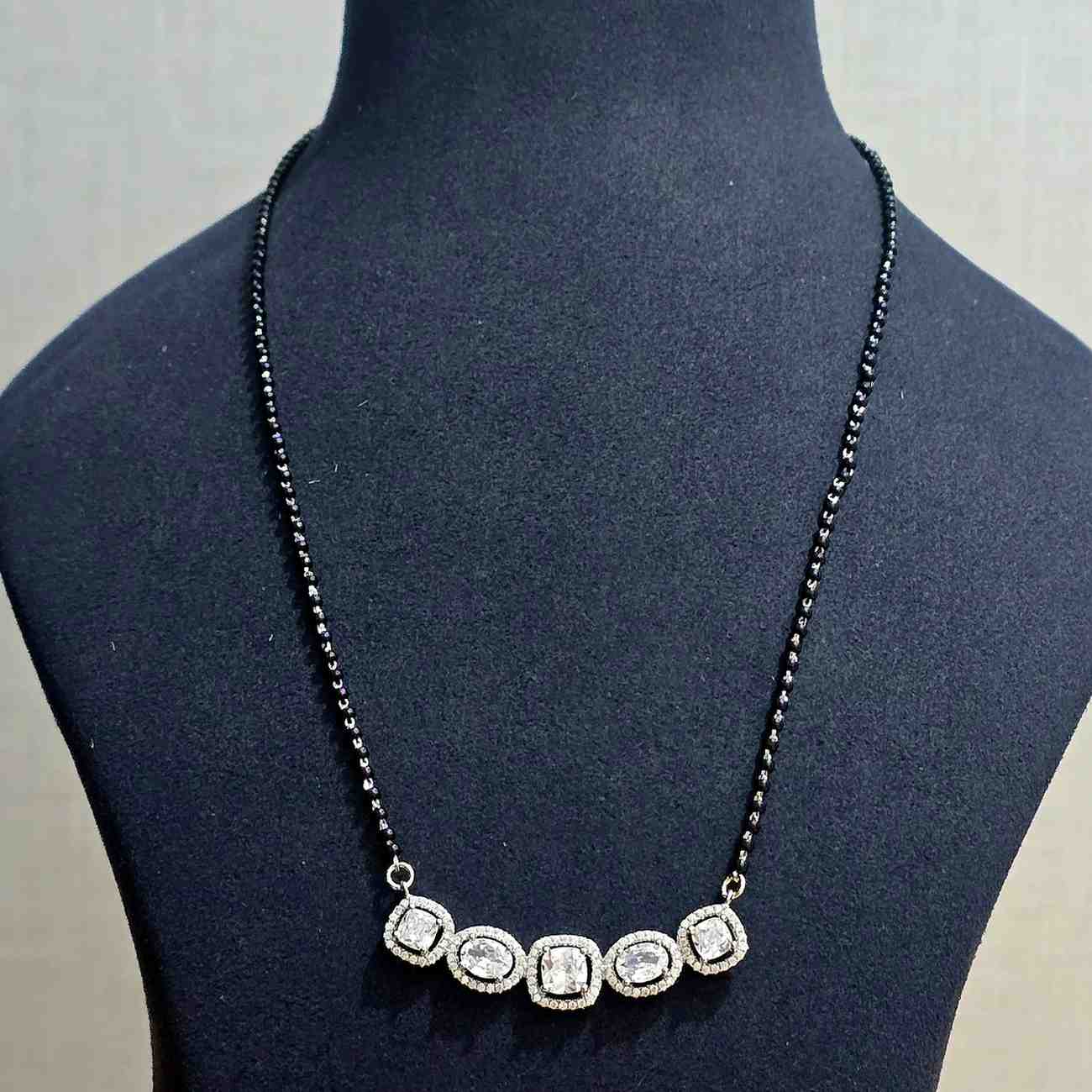 Myra Classic Black Beads