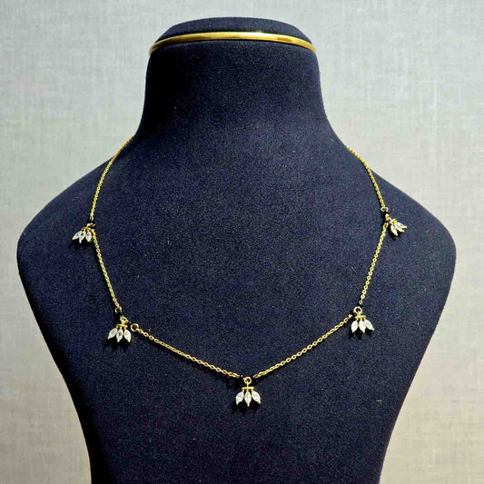 Golden Leaf Charm Mangalsutra