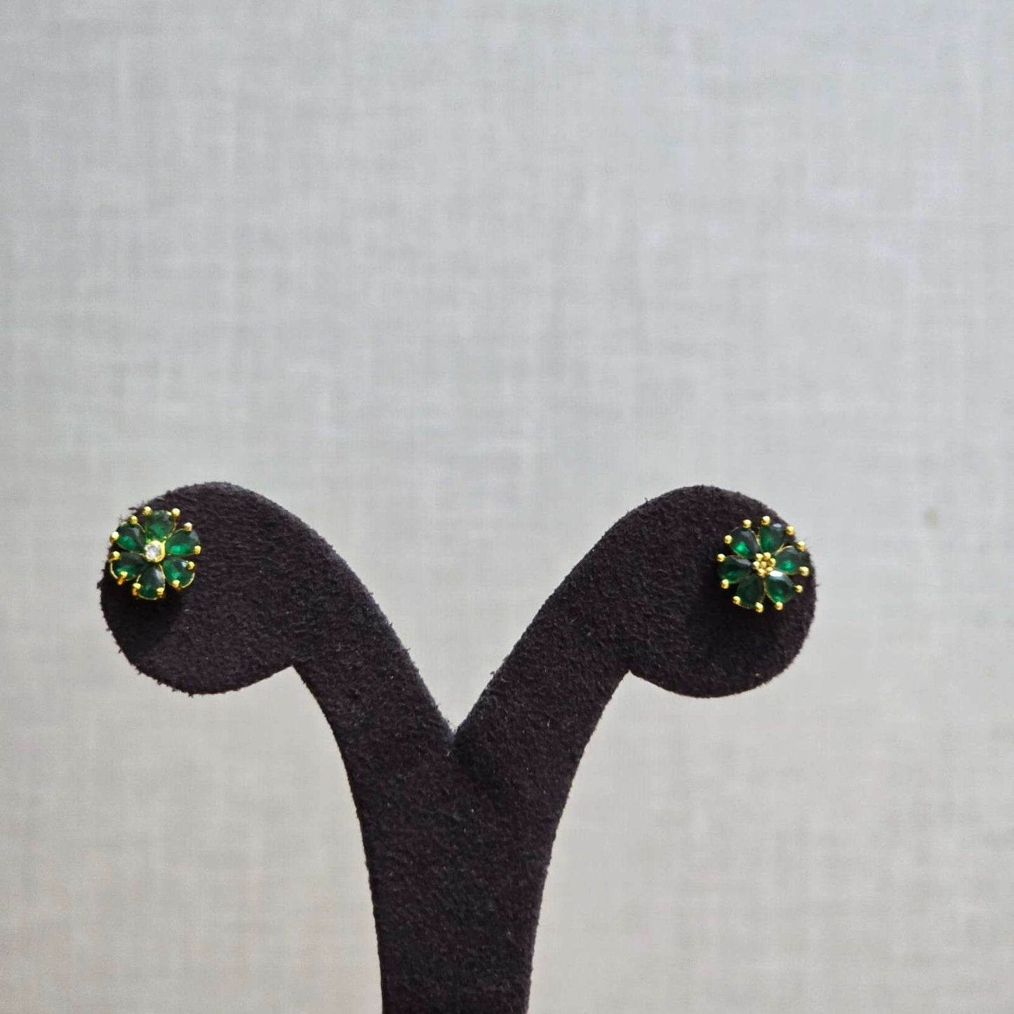 Multicolor Changeable Studs